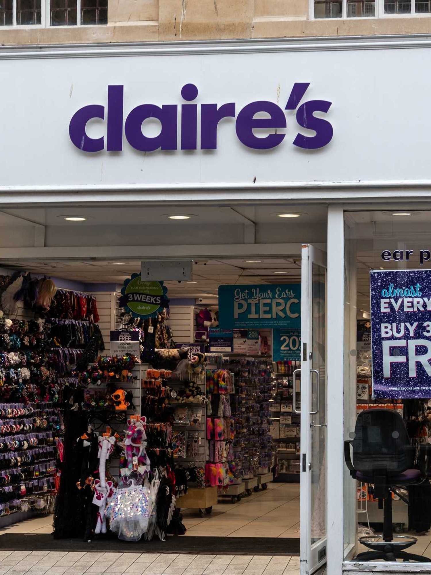 Claire's has officially shut down and people are super nostalgic: 'The end of an era'