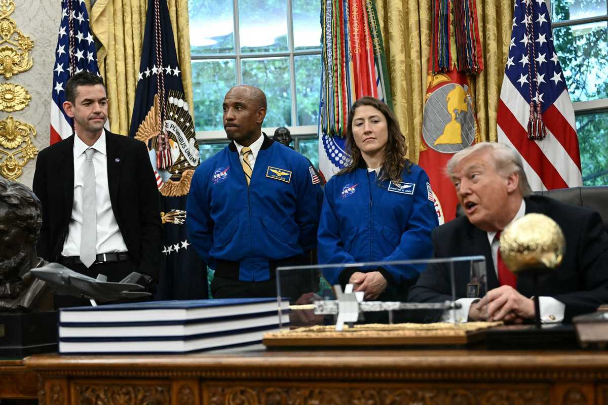 This awkward Trump moment is like something out of 'The Office'