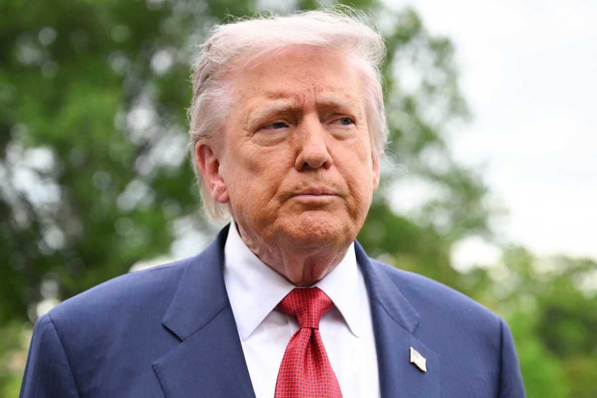 White House posts ‘Captcha’ meme of Trump as a ‘patriot’ - but people are noticing one small problem