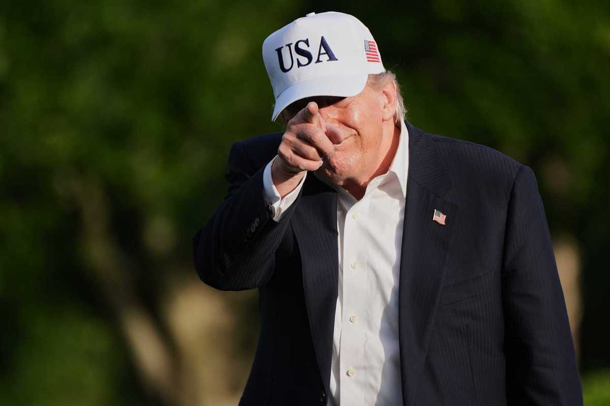 Republican rebels face Donald Trump's wrath in crucial primary tests