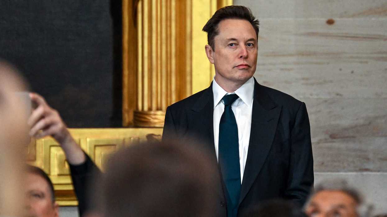Elon Musk responds to bizarre alien conspiracy with one simple word