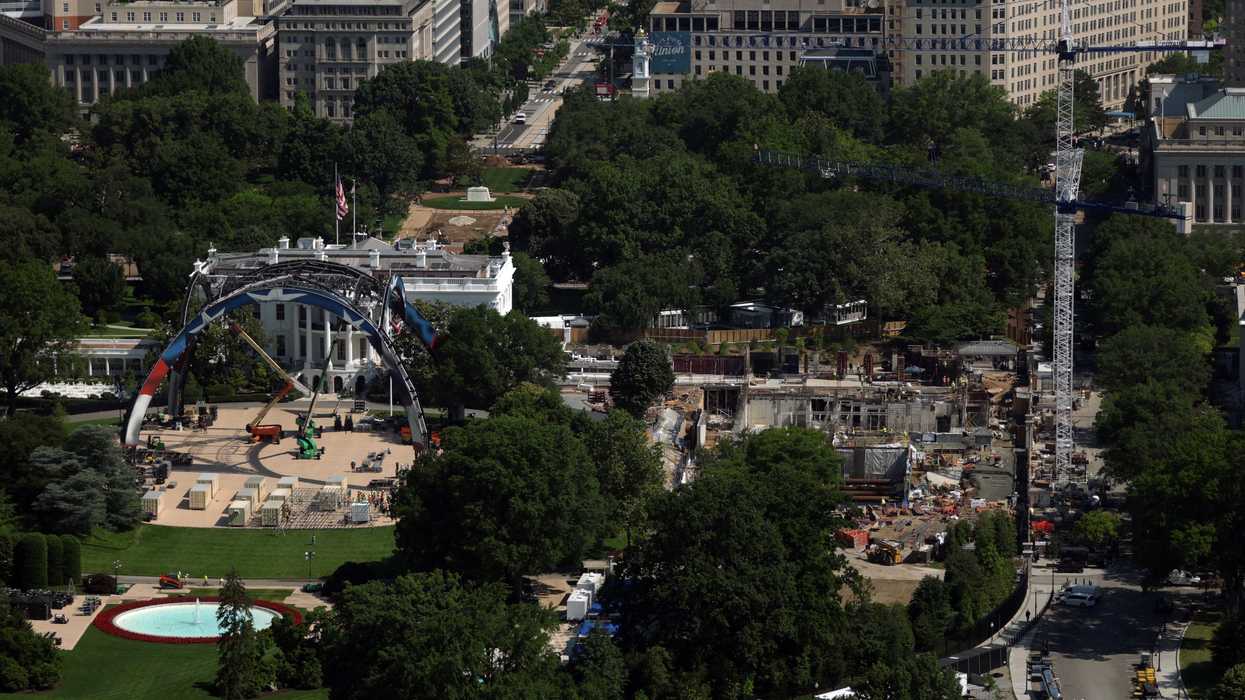View of White House changes leave Trump critics furious: ‘American decline in one picture’