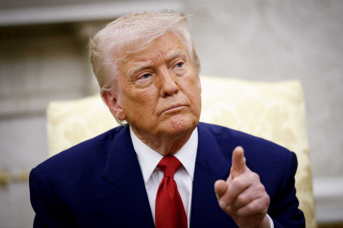 Trump posts AI image of White House ballroom detail – and people are concerned
