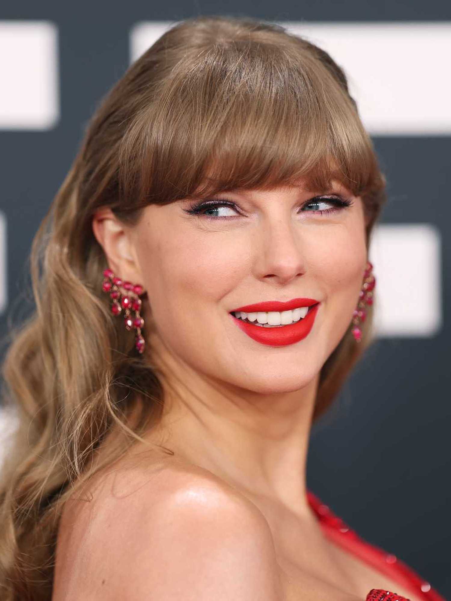 Taylor Swift announces new original song for Toy Story 5 film