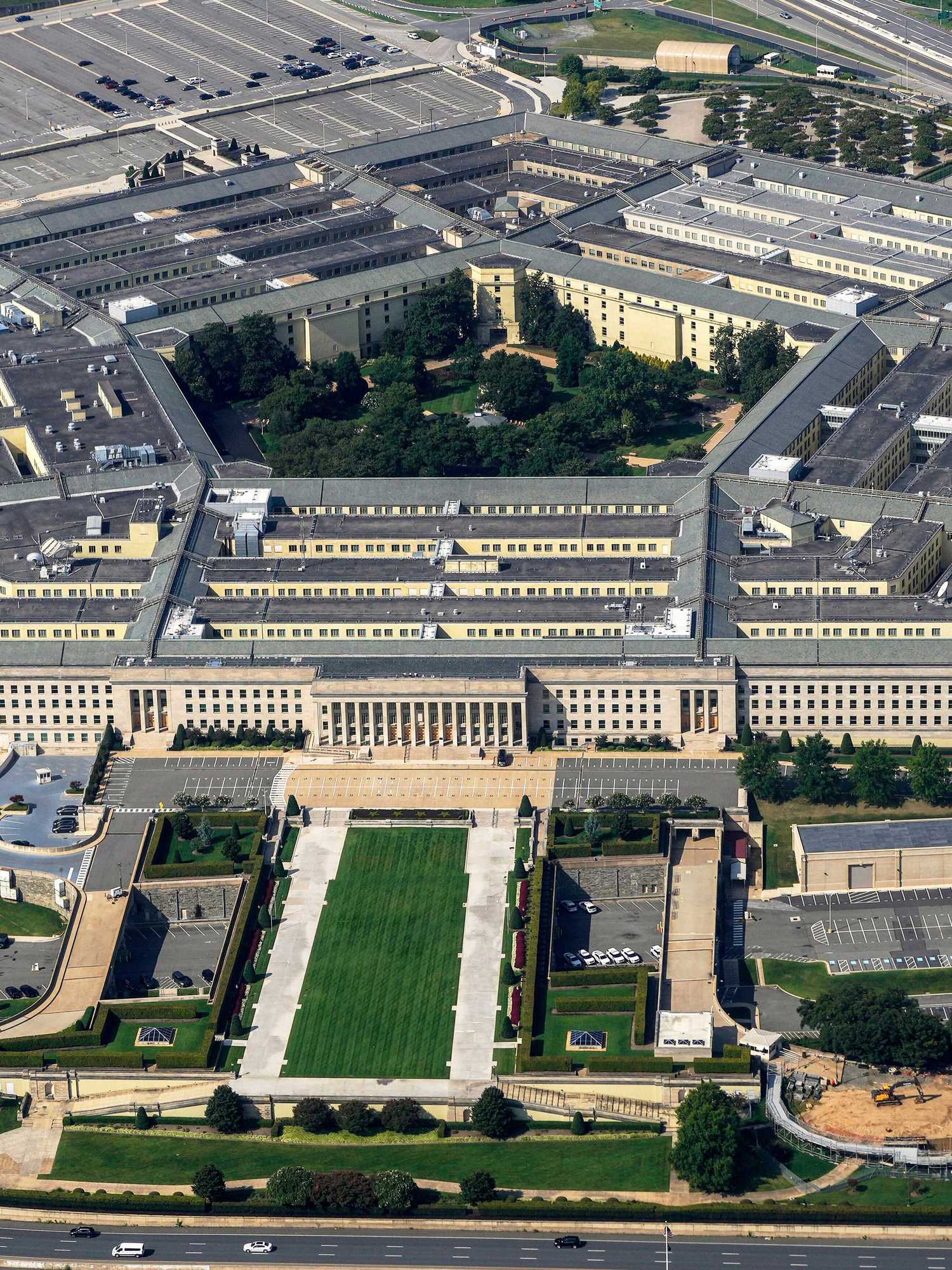 Pentagon bans the press from using its press room