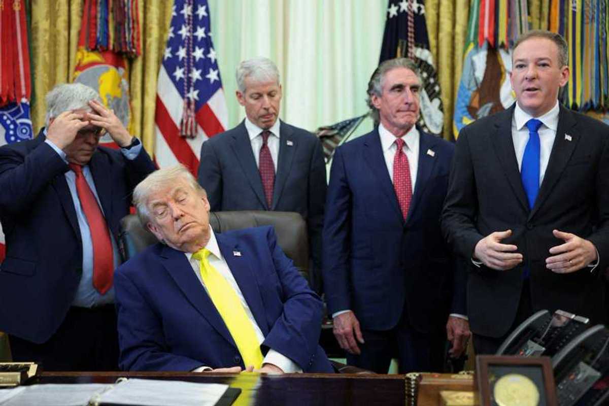White House hits back at Trump critics as he slumps to one side and is accused of falling asleep again
