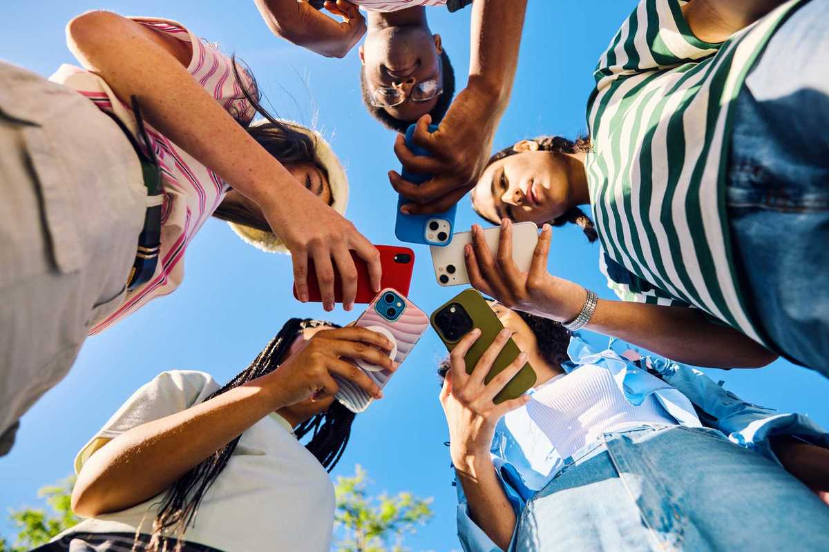 The biggest reactions to UK's under-16s social media ban