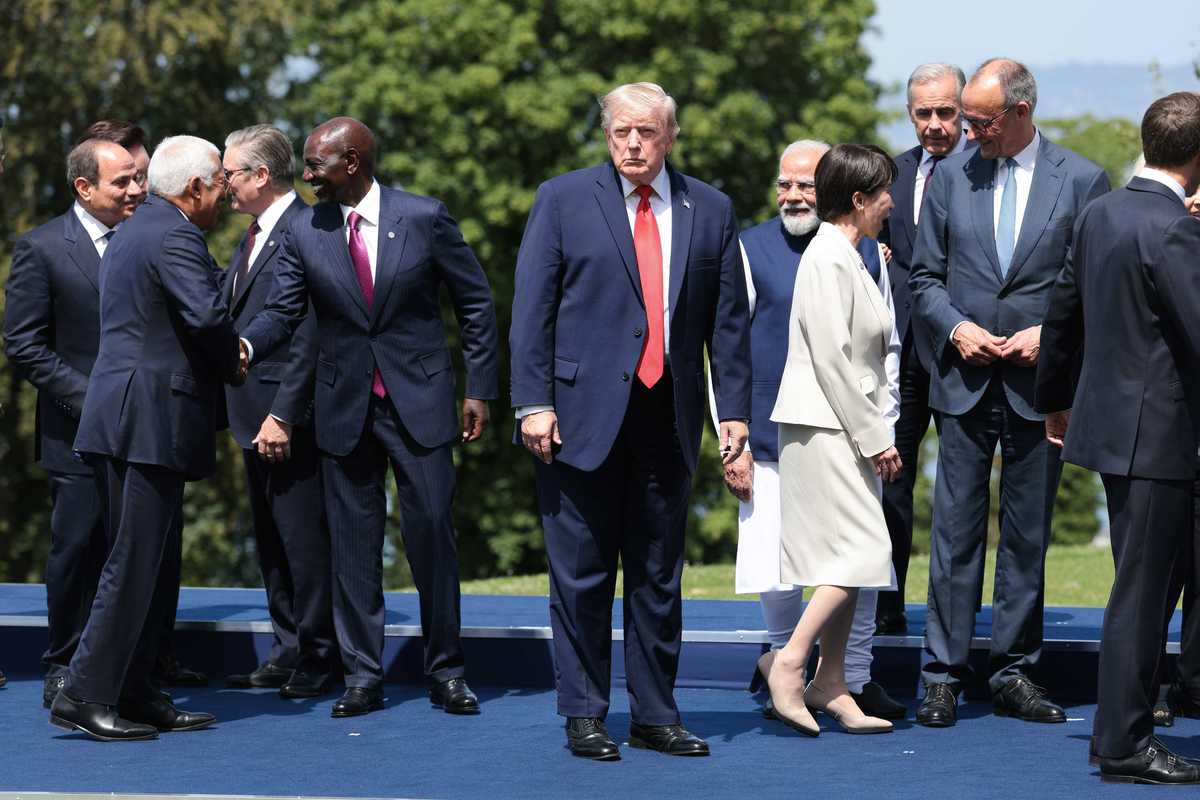 'Confused' Donald Trump appears to wander off in wrong direction at G7 summit