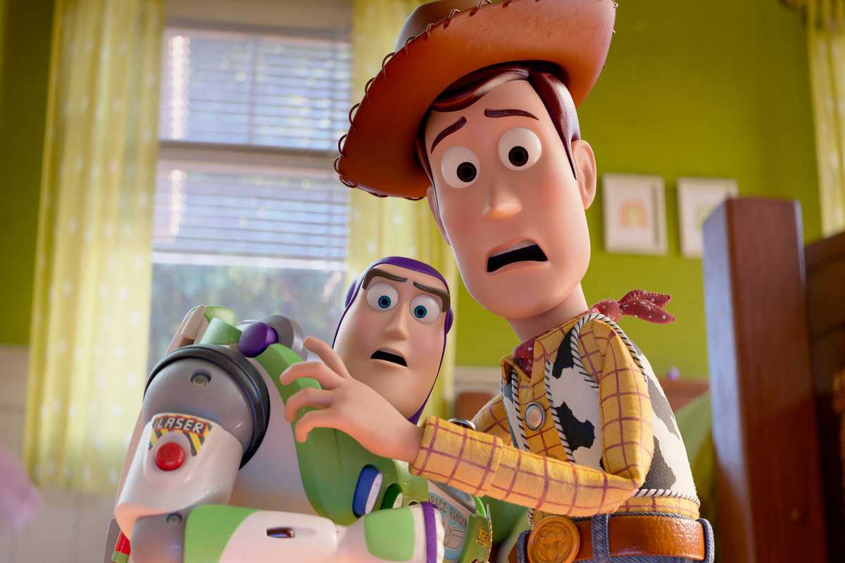 What are critics saying about Toy Story 5?