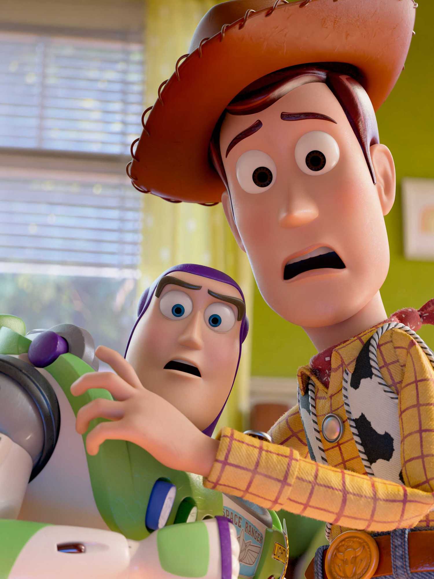What are critics saying about Toy Story 5?