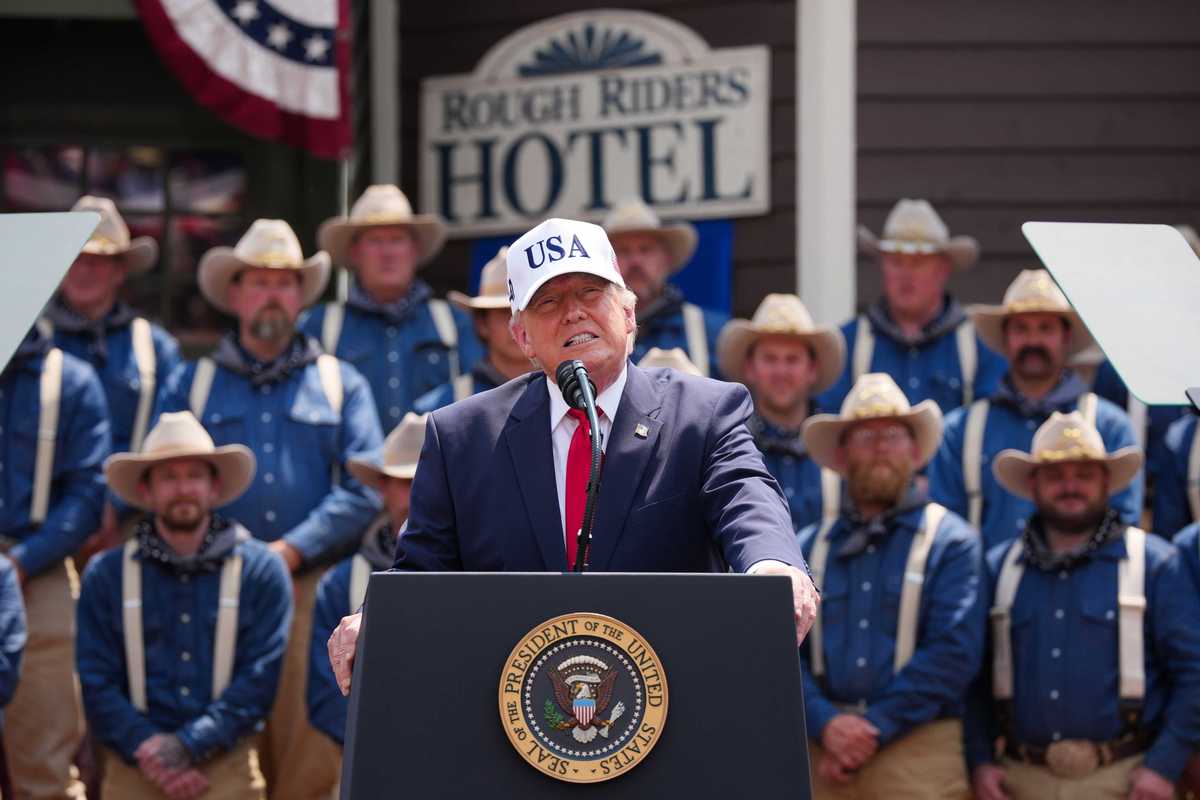 No one can quite believe Trump's 'threesome' remark about his sons