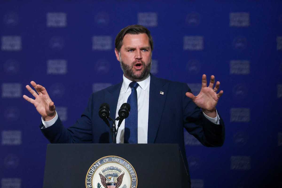 JD Vance's bizarre election fraud analogy backfires instantly