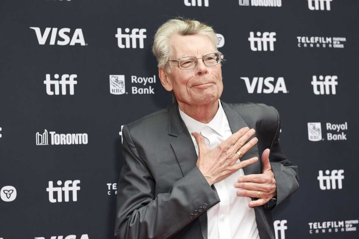 Stephen King makes Donald Trump plea with 900 days left of presidency
