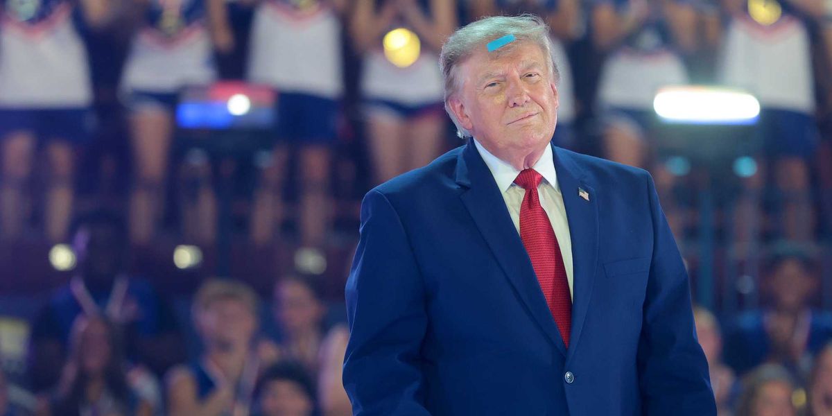 Trump claims 'everybody wants’ him to run for third term – but people disagree