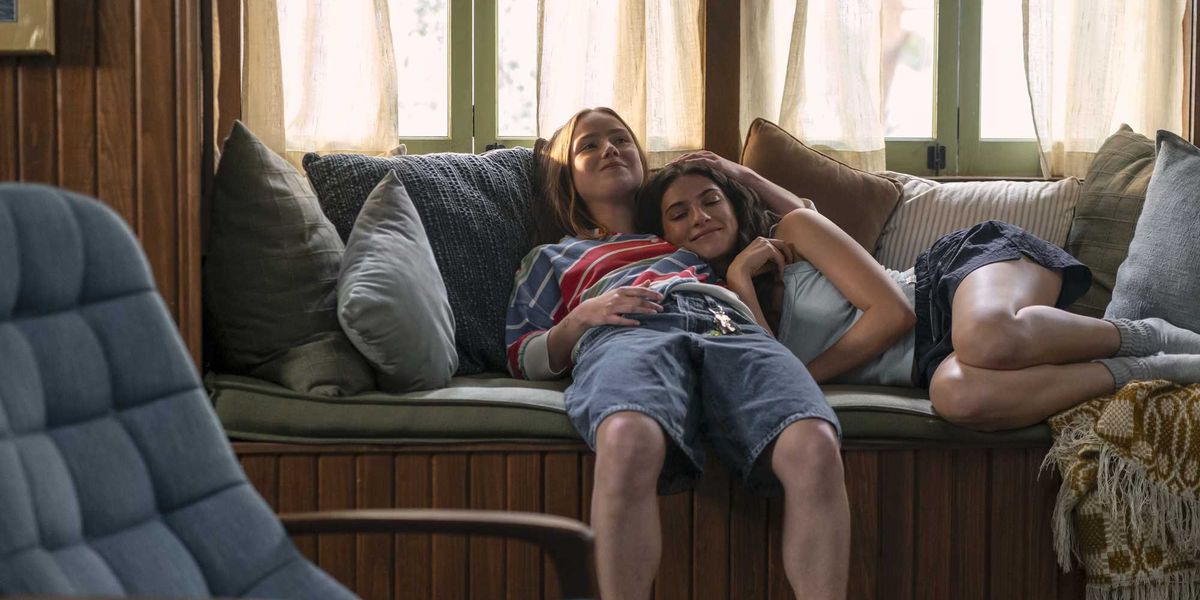 Why is everyone obsessed with young adult series Sterling Point?