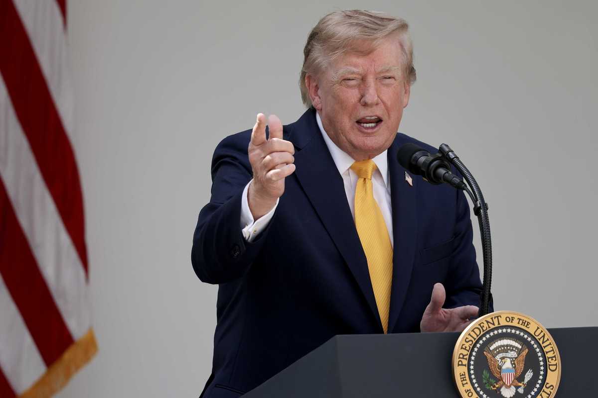 Donald Trump reposted an anti-GOP message and it's left people baffled