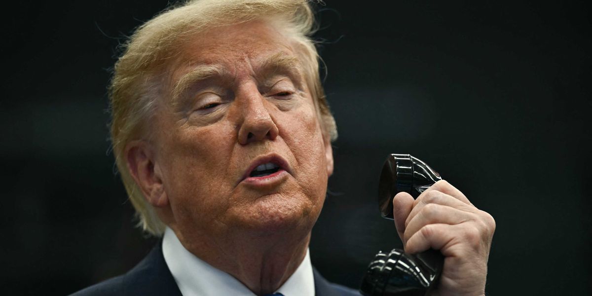 Donald Trump makes call to ISS astronauts – and people think he’s never held a phone before