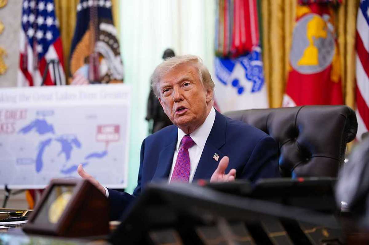 White House post criticised for ‘trying to take credit’ for college football returning