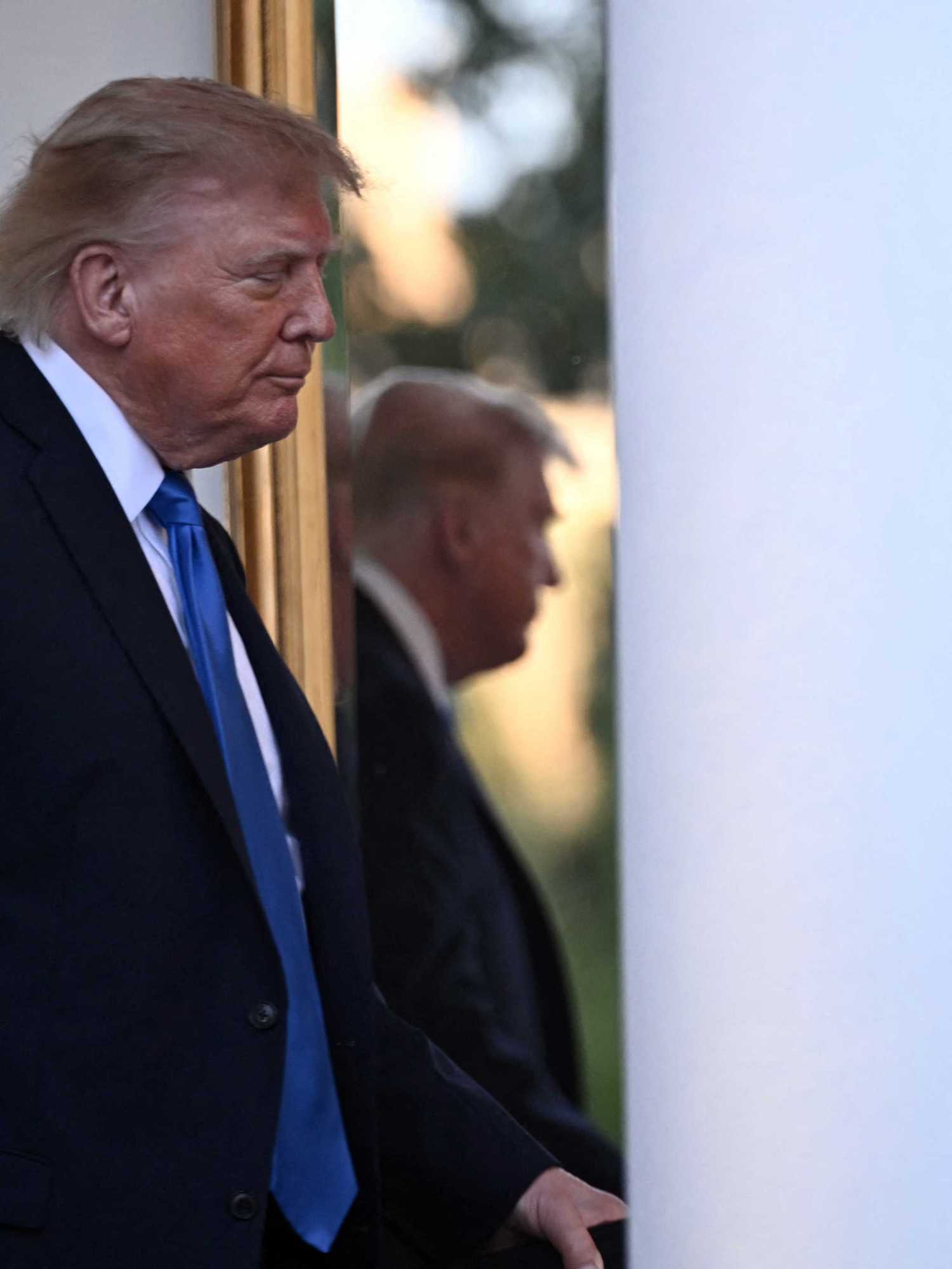 Trump's bizarre rant about 'obese' friend sparks deep concern
