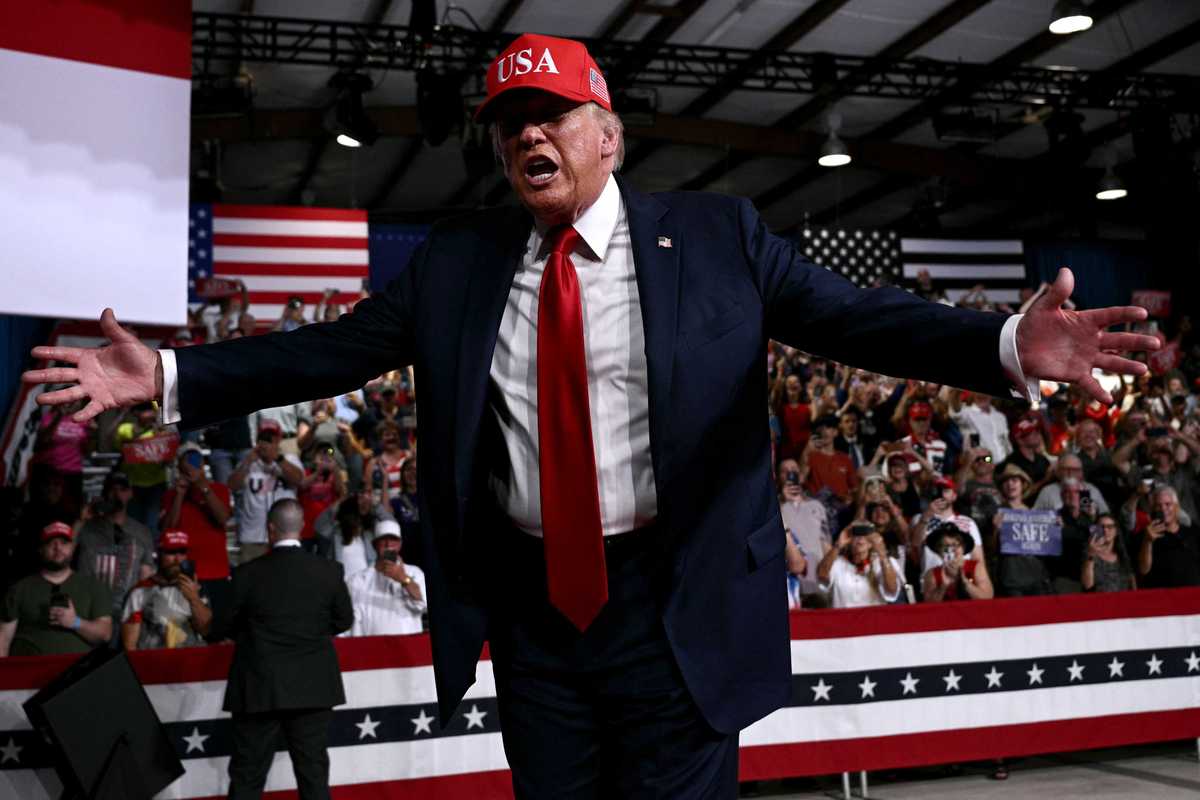 'It's going to close and get ripped down': Trump issues latest threat in Kennedy Center naming row