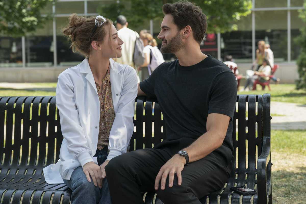Fans and critics give their verdict on new book-to-film rom com 'The Love Hypothesis'