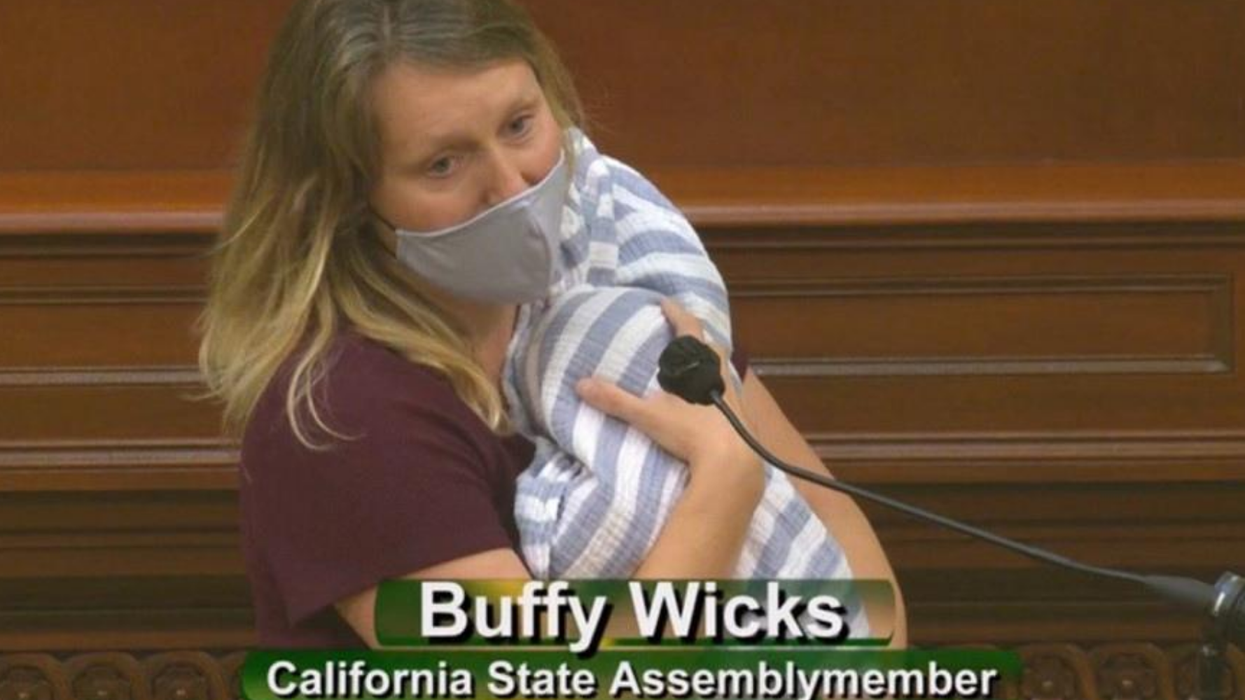 Politician forced to bring her newborn baby to vote after male speaker refuses to allow her to vote remotely