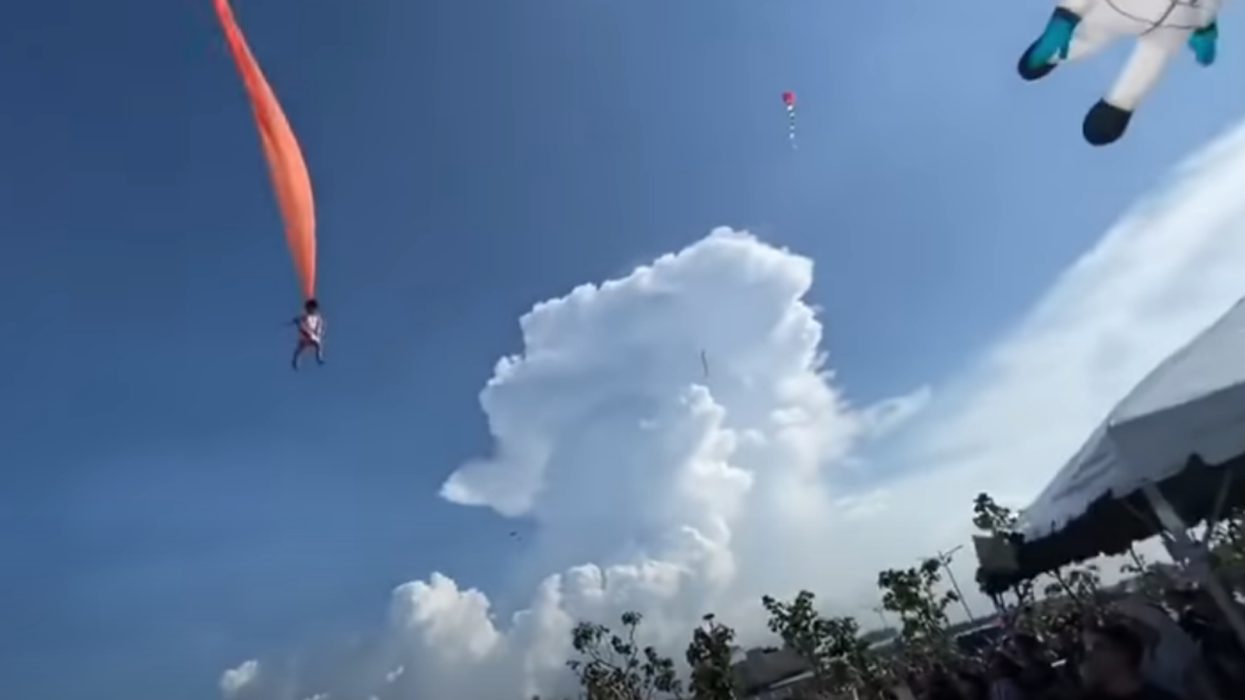 Horrifying footage shows toddler dragged into the sky during kite festival in Taiwan