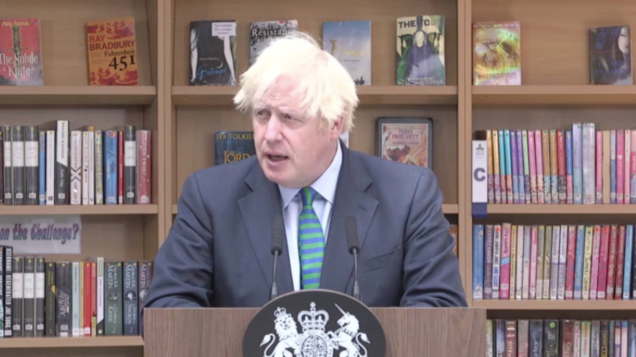 People think that a librarian trolled Boris Johnson with a hilarious arrangement of books