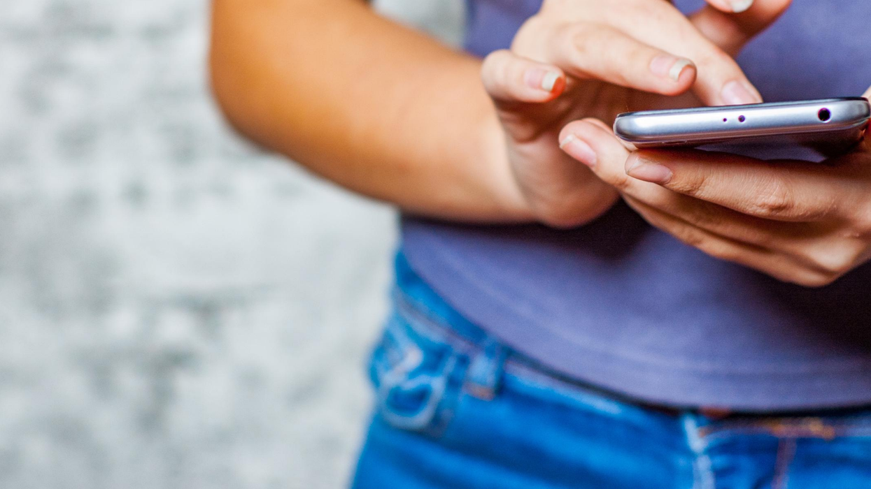 People are furiously debating whether full stops are 'intimidating' in texts