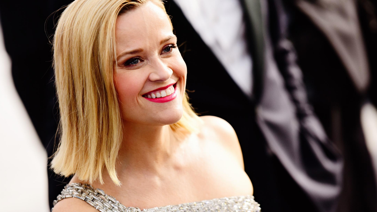 Reese Witherspoon summed up 2020 so perfectly that dozens of other celebrities are doing the same