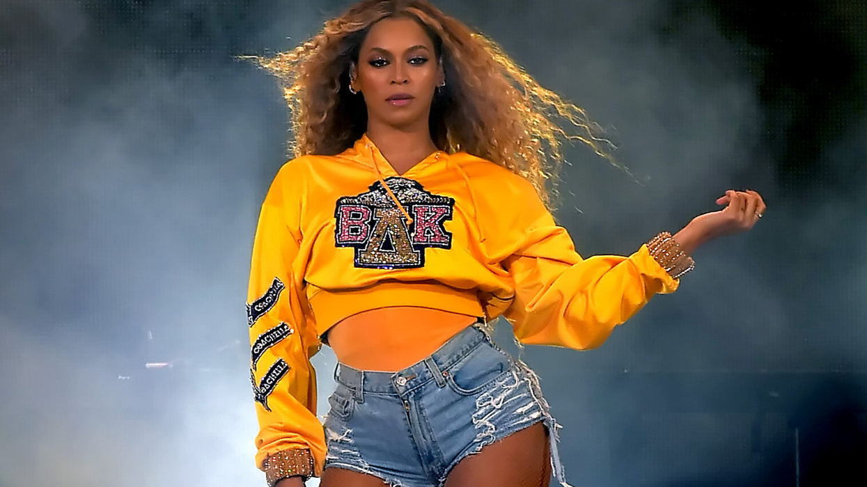 This die-hard Beyoncé fan has spent 8 years looking after a tiny stone that fell off her dress