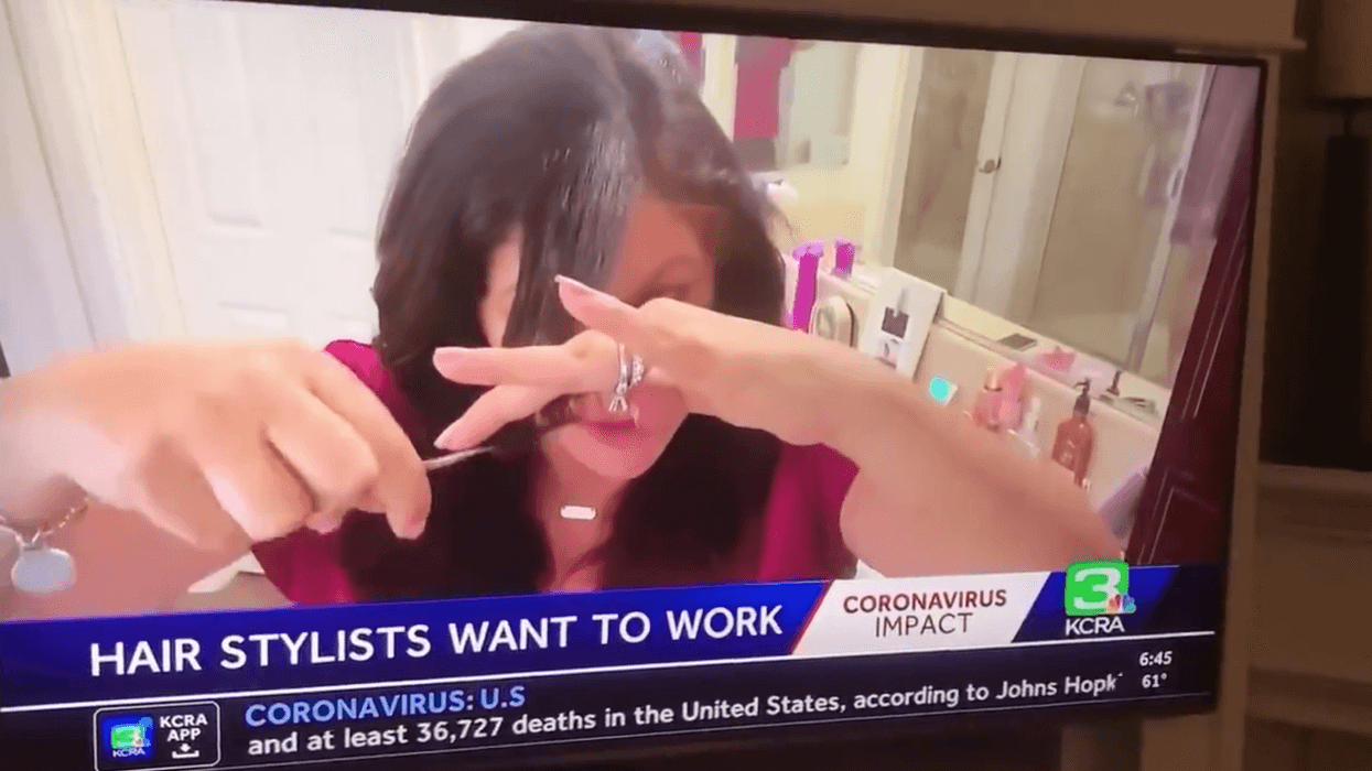 Reporter accidentally films her naked husband on live TV