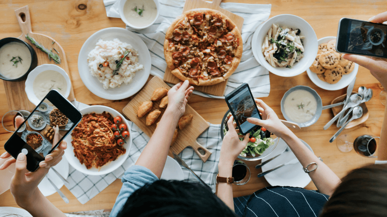 Influencers slammed after they ask struggling bars and restaurants for free food and drink