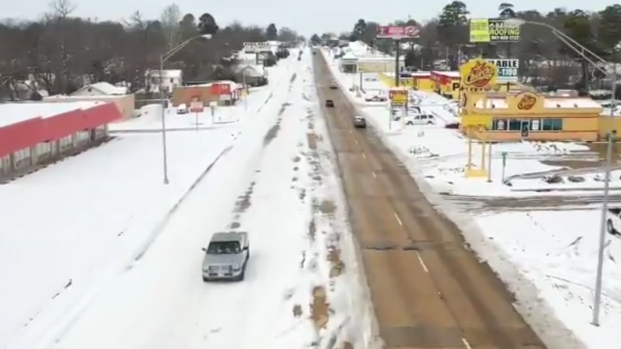 Shocking footage of one road in two different states shows just how grave the situation is in Texas