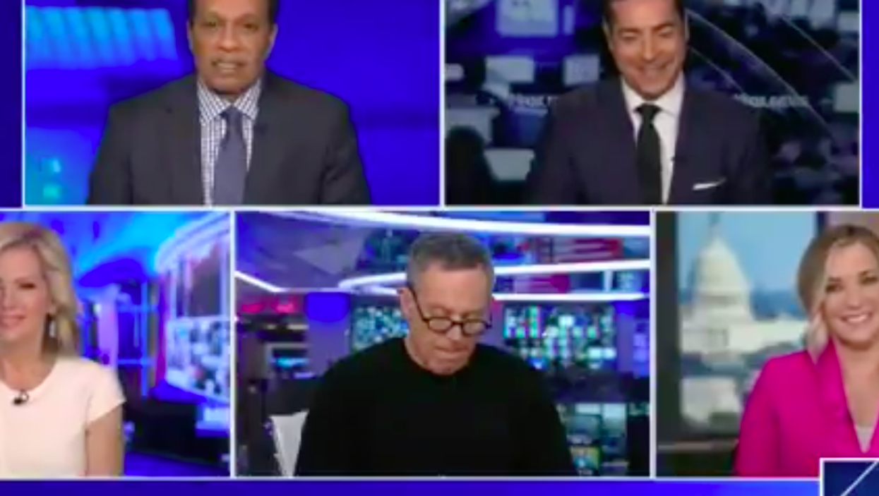 Fox News host sings about ‘having to pee’ oblivious to the fact that he’s on live TV