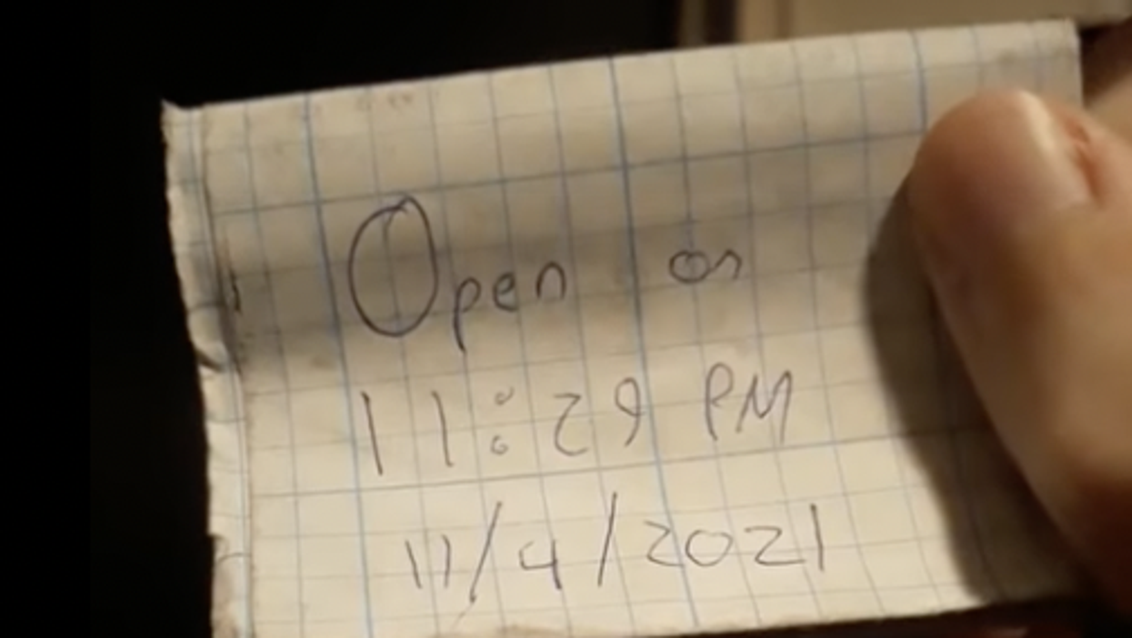 YouTuber finally opens note received in high school a decade ago
