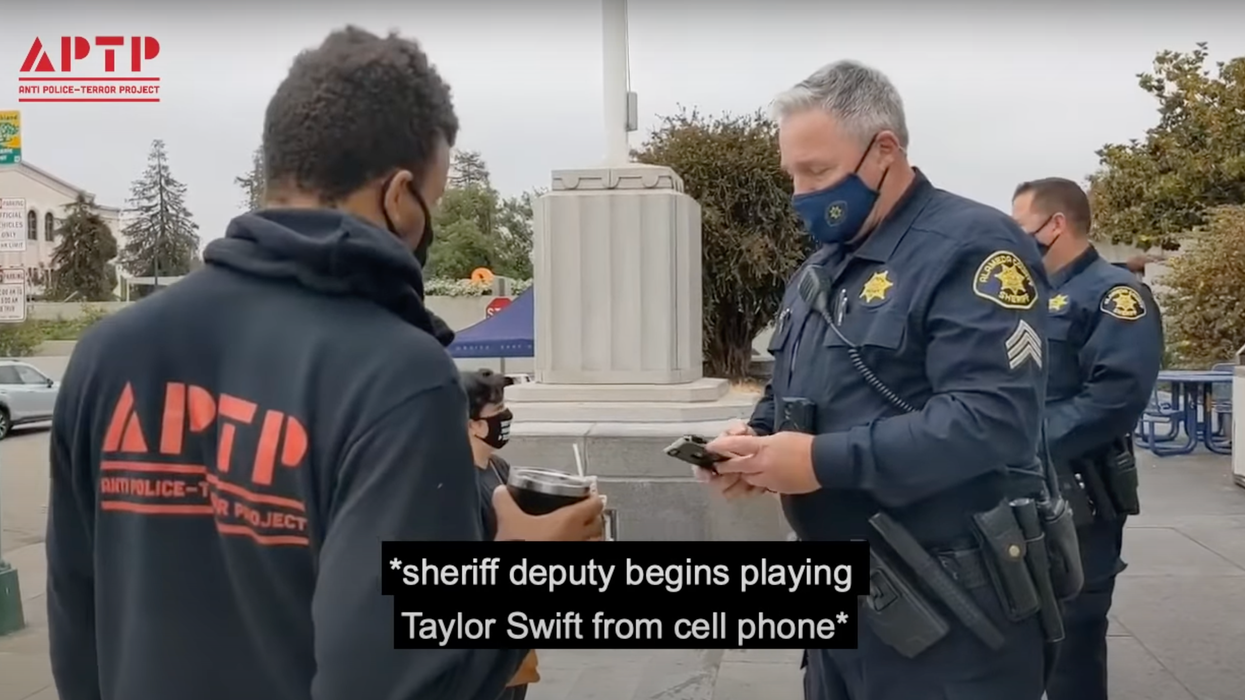 A US police officer played Taylor Swift to stop a BLM protestor from uploading to YouTube - it failed