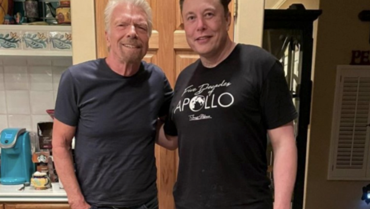 Richard Branson’s picture with Elon Musk has sparked a fierce debate about the billionaire’s kitchen