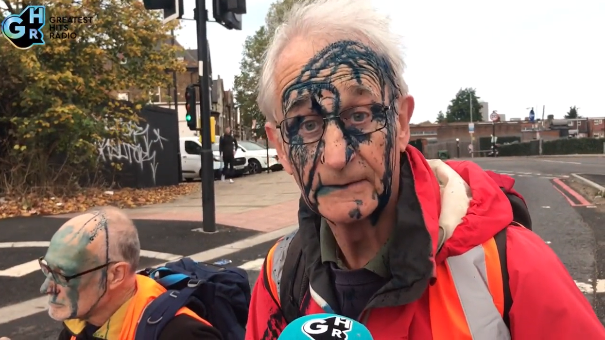 Insulate Britain: Protester has ink thrown in face as activists block M25 junction and major London road