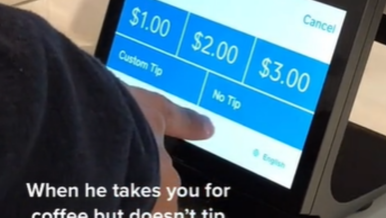 Video of date refusing to tip coffee shop staff divides TikTok