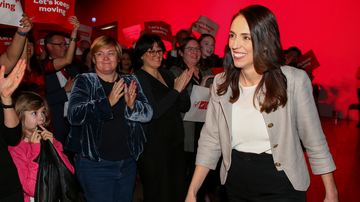 Watch Jacinda Ardern learn to make a DIY face covering in under 5 minutes