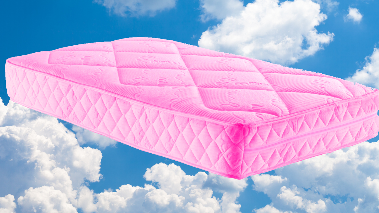 This woman is crowdfunding for a mattress because she apparently has 'hyperlexia'