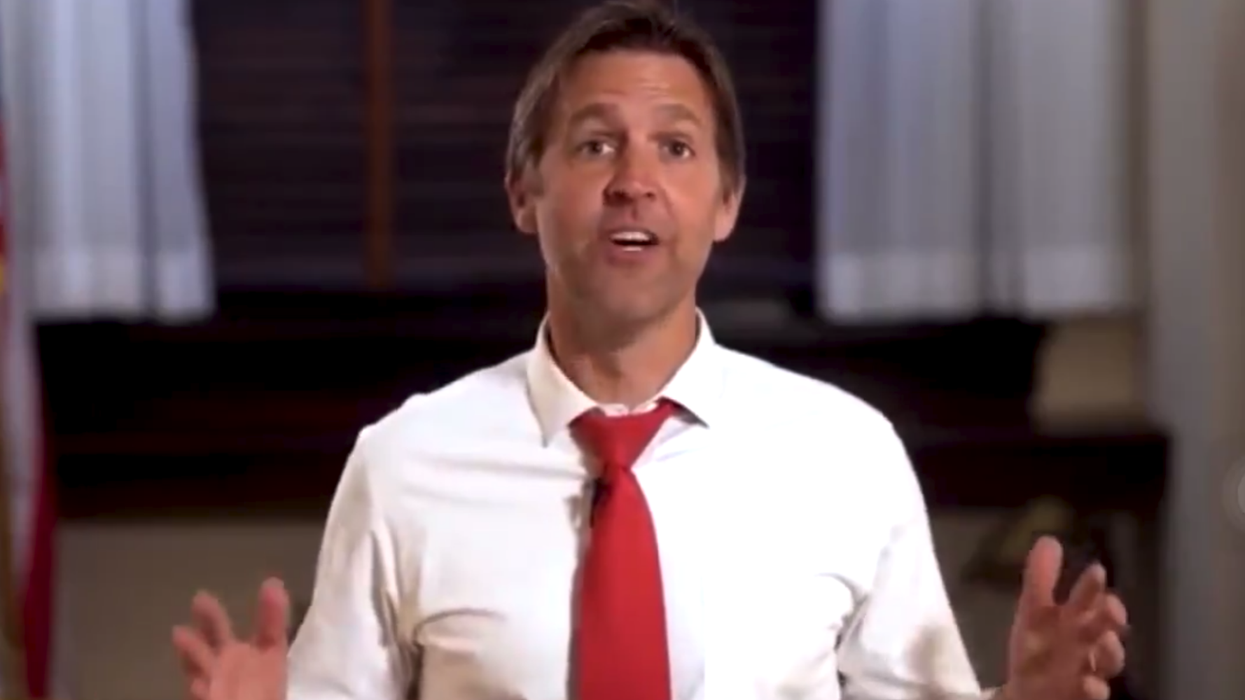 US senator's graduation speech slammed as the 'worst of all time'