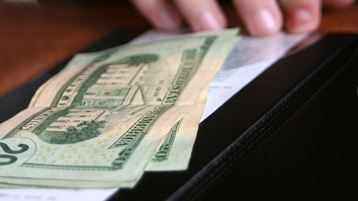 Customer leaves entire $1,200 stimulus cheque as a tip to help struggling restaurant staff