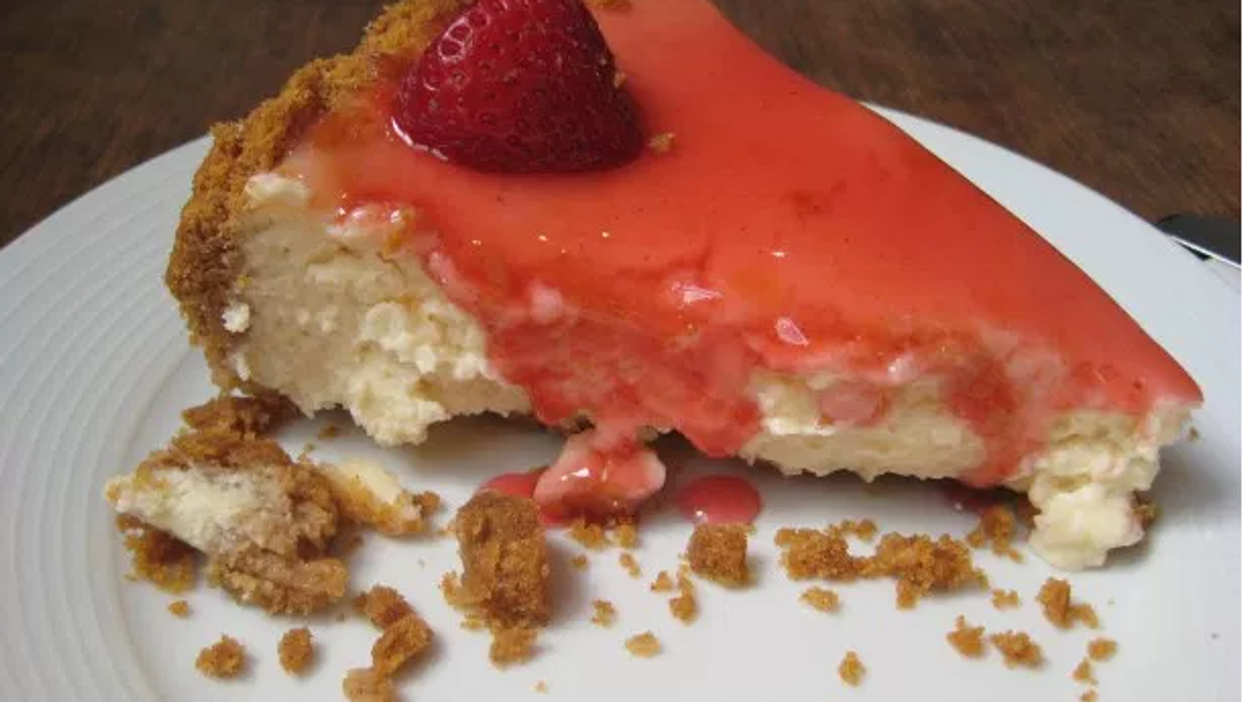 A woman tried to poison her lookalike with a cheesecake to steal her identity, prosecutors say