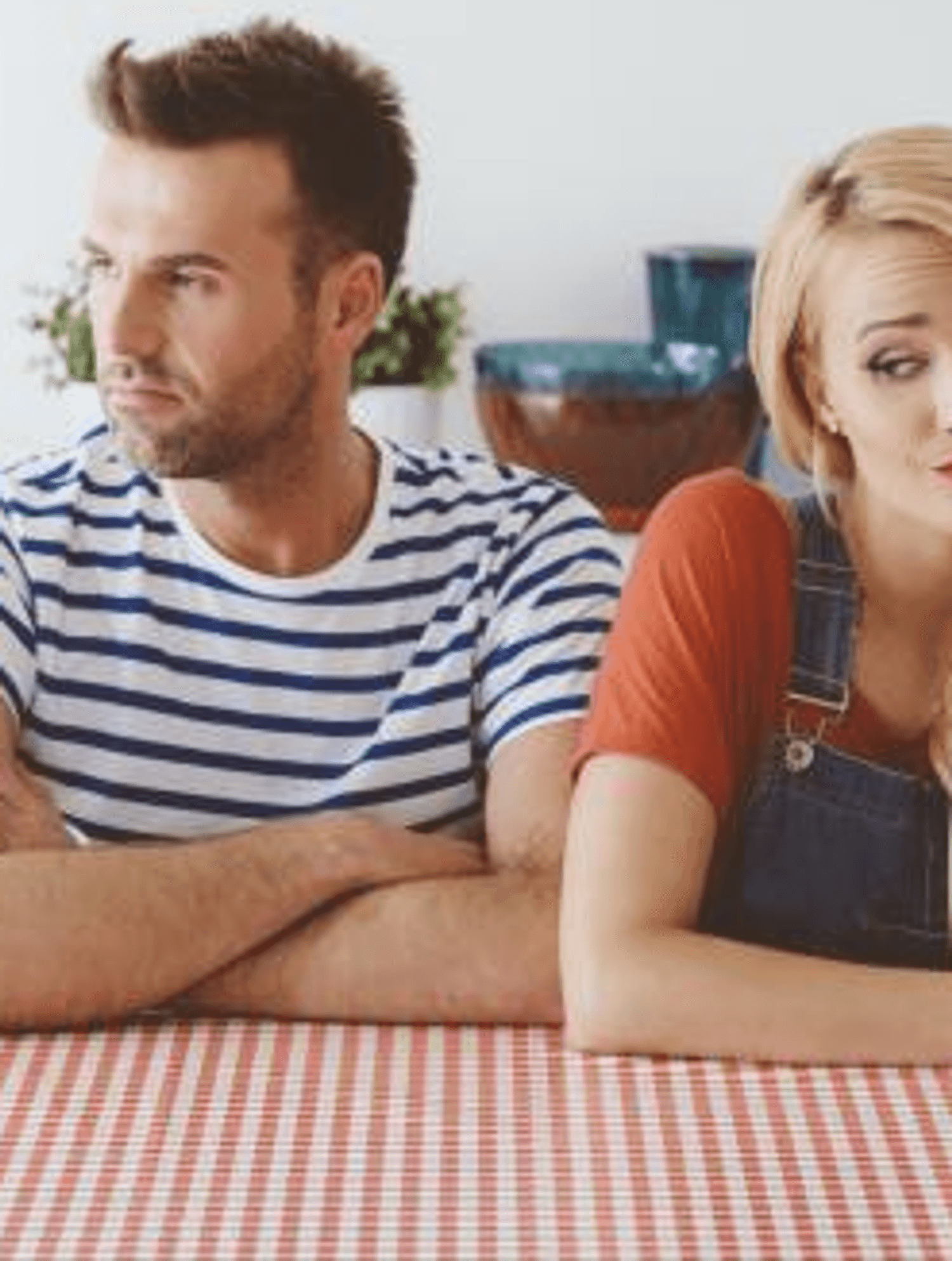 7 signs you're dealing with an emotional manipulator