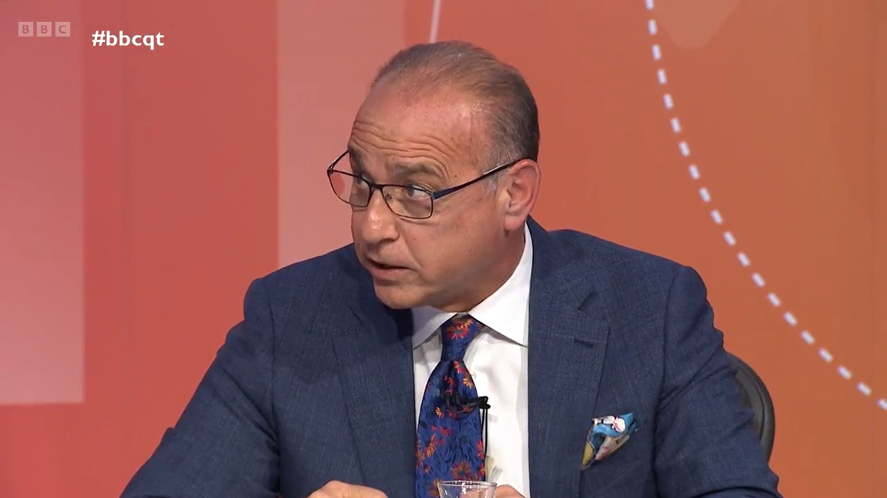 Theo Paphitis slams government’s ‘nonsense, Peppa Pig and spin’ over its handling of omicron variant