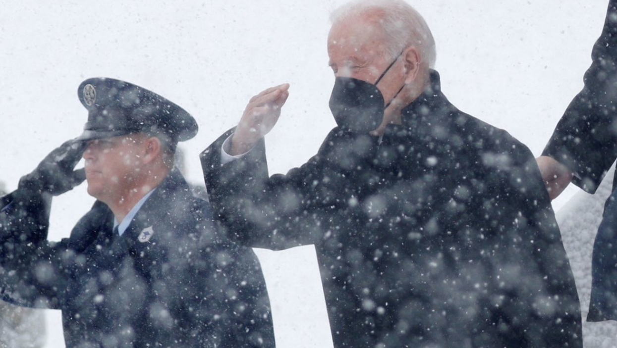 Biden got off Air Force One during a blizzard and people think he looked like a ‘badass’