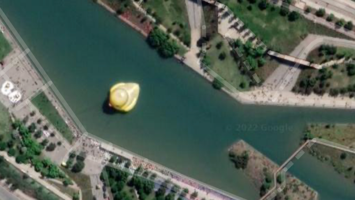 Giant rubber duck spotted in Chile on Google Maps