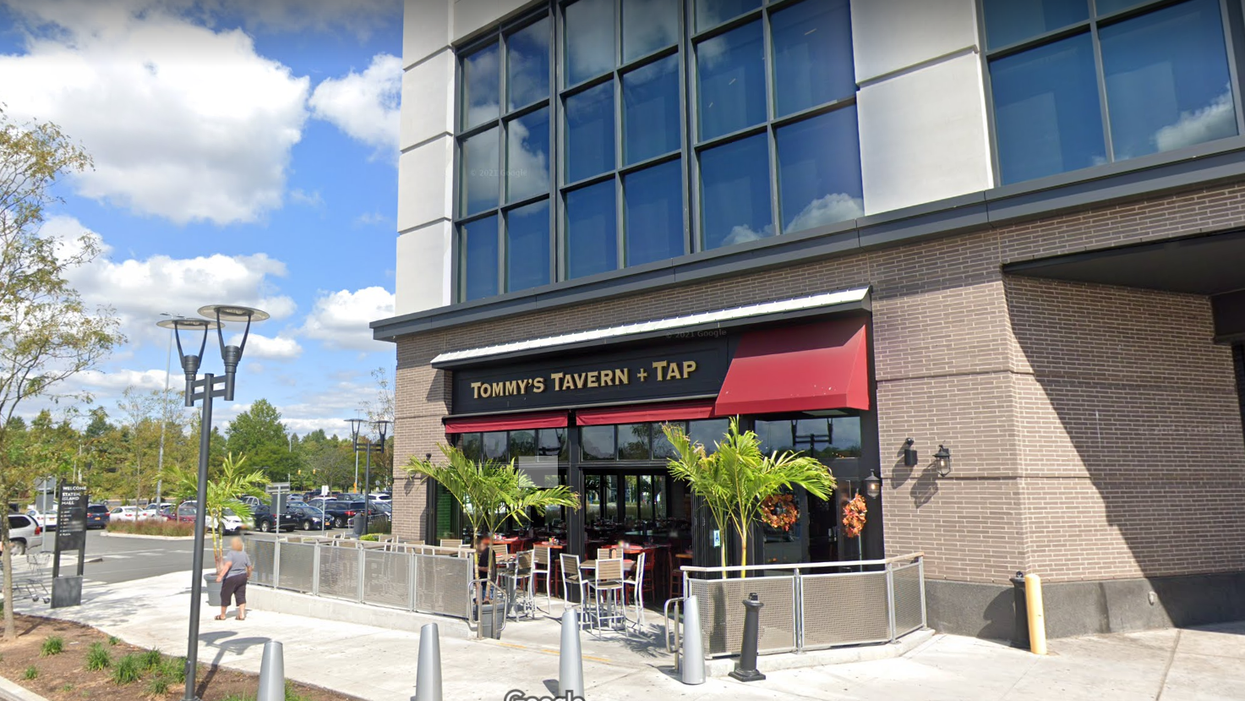 Restaurant demands that workers get at least five '5 star' reviews on Google a month to keep their jobs